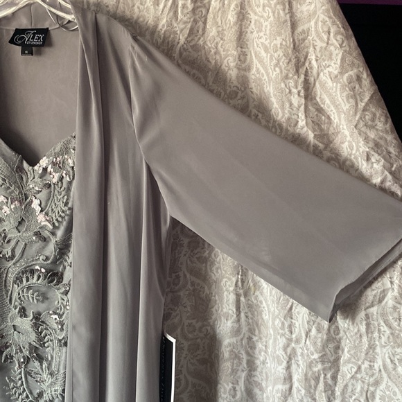 Alex Evenings gray dress - Picture 4 of 9